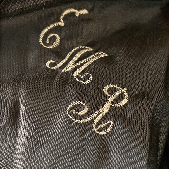 Fur COAT VINTAGE  BEAVER FUR COAT WITH TOGGLE CLOSURES - Picture 9 of 11